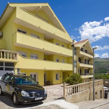 With Parking Space Stobrec, Split - 25554 Lejlighed